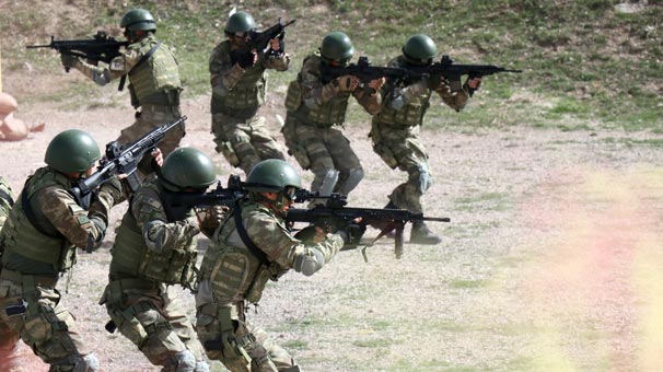 TSK bu fotoğraflarla paylaştı… Sadece o birlik yapabiliyor!