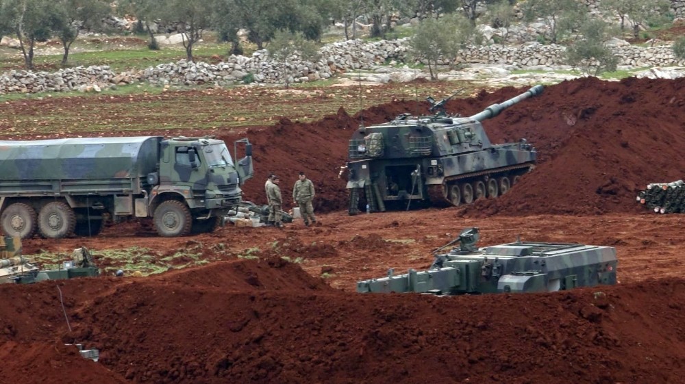 TSK, İdlib’deki mevzilerini güçlendiriyor 