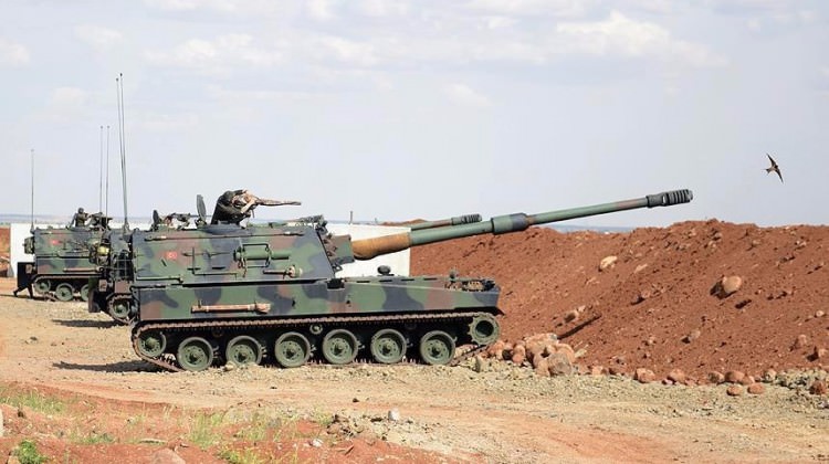 TSK YPG mevzilerini vurdu!