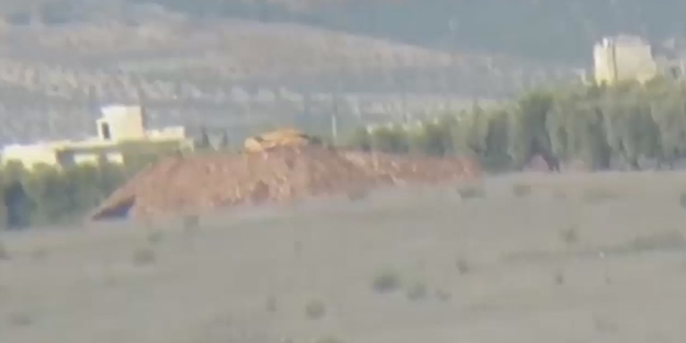 Mehmetçik, YPG'li teröristleri dünyaya rezil etti