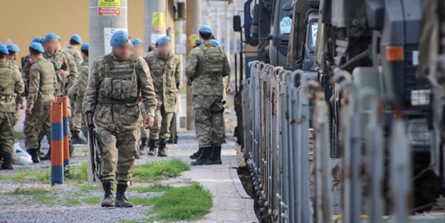 TSK'dan Suriye sınırına askeri sevkiyat