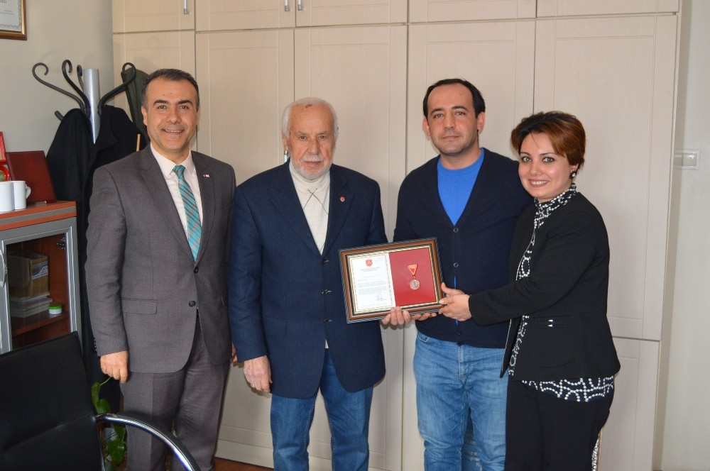 TSKGV bağışçısını madalya ve beraat ile ödüllendirdi 
