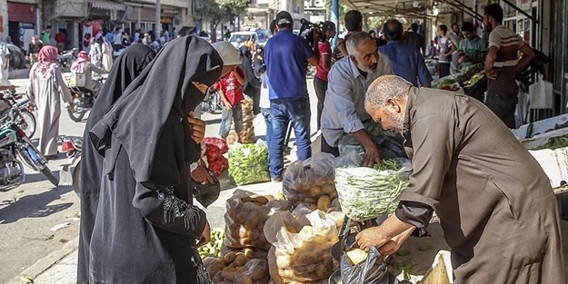 Tsk'nın özgürleştirdiği Cerablus'ta bayram alışverişi