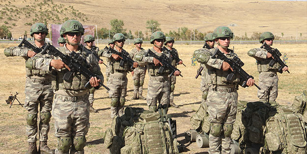 TSK'nın savaş tatbikatı nefes kesti!