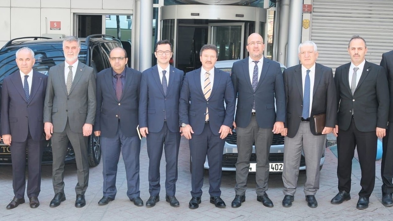 TŞOF ev sahipliğinde servis taşımacılığı sektörü masaya yatırıldı