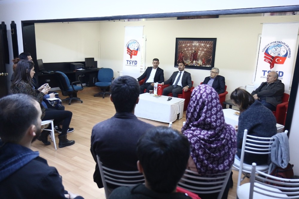 TSYD Ankara Buluşmalarının konuğu Huysuz oldu 