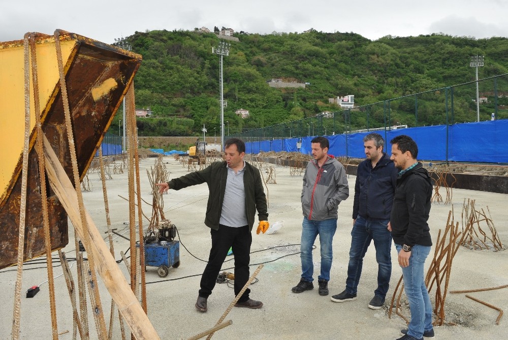 TSYD Trabzon Şubesi, çift yönlü tribün inşaatını inceledi 