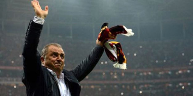 TT Stadında Fatih Terim'e sevgi gösterisi!