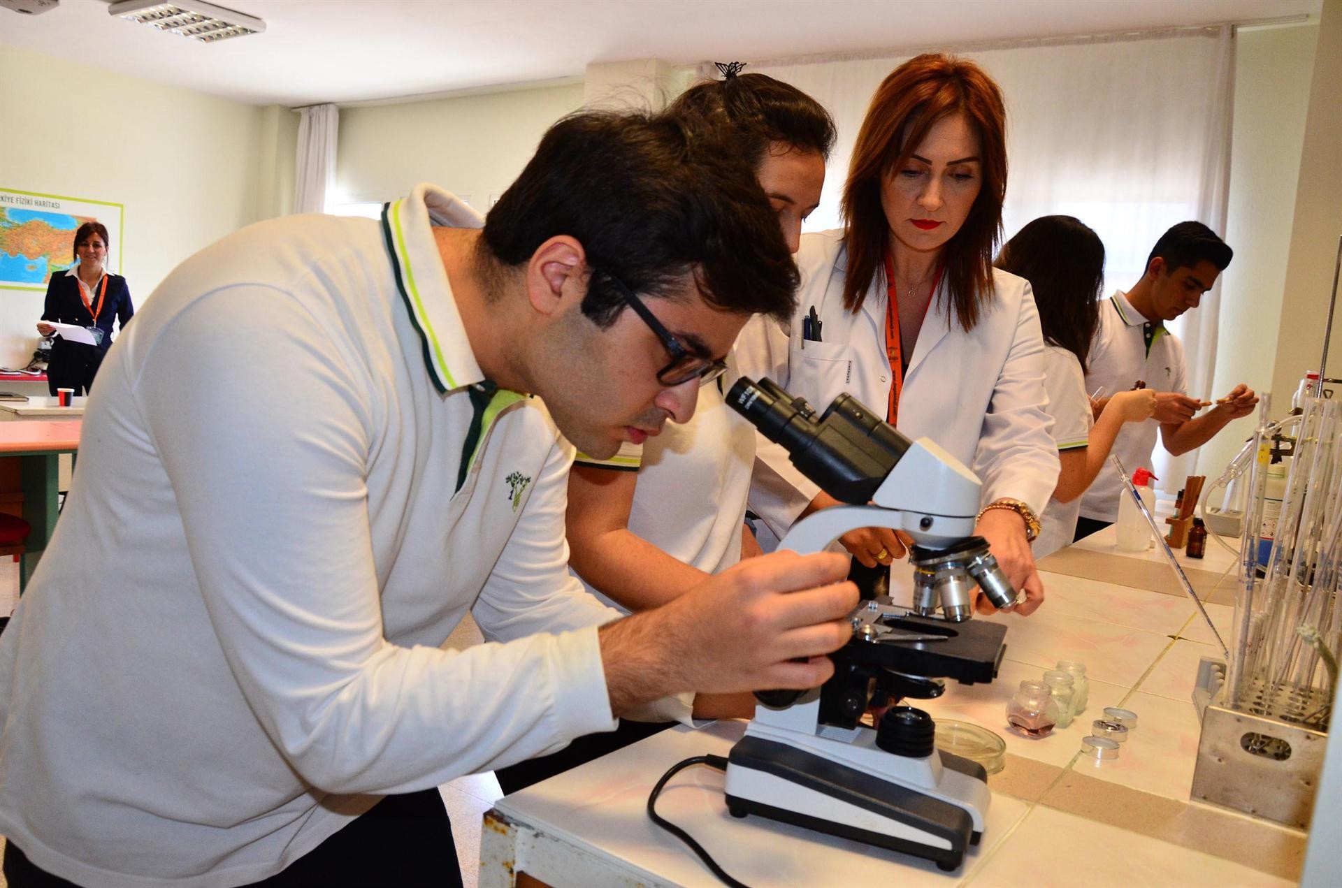 TÜBİTAK'ın projelerini reddettiği liselilere Harvard'dan davet