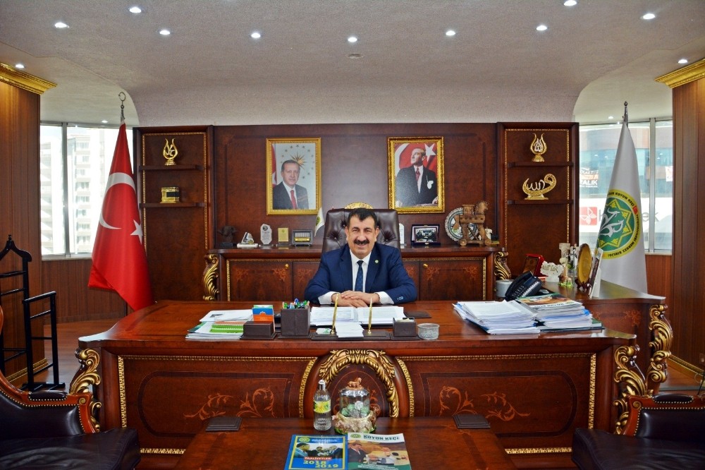 TÜDKİYEB Başkanı Çelik: “Çiftçilerimiz ve üreticilerimiz, gece gündüz üretmeye ara vermeden devam etmektedir” 