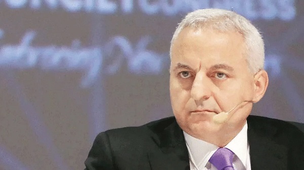 Tufan Erginbilgiç kimdir?