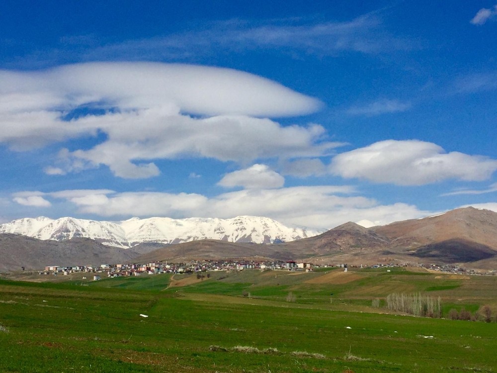 Tufanbeyli’de kar eşsiz manzara oluşturdu 