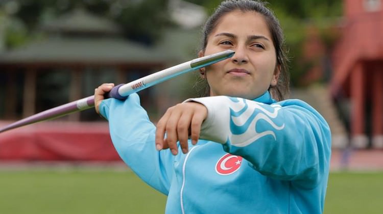 Tuğsuz cirit atmada finale yükseldi