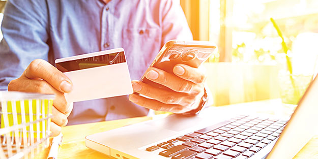 Tüketicilerin yüzde 66’sı şubeleri ve ATM’leri tercih ediyor