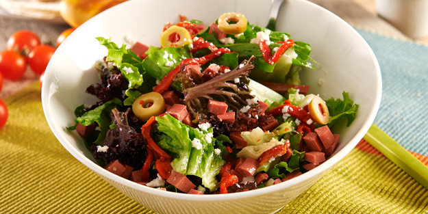 Tulum peynirli kinoa salatası