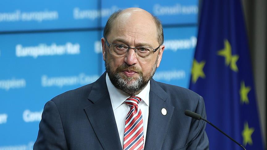 'Tüm Avrupa kıtası bir siyasi parti kongresini beklememeli'