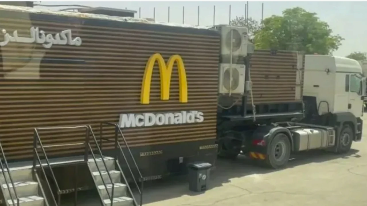 Tüm Dünya Boykot Ederken Suudiler, Trump’a McDonald’s Açtı!