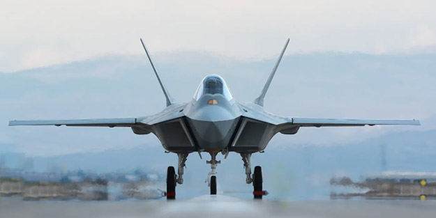 Tüm dünya merakla bekliyordu! Büyük uçuşa saatler kala Milli Muharip Uçak Kaan'dan kötü haber