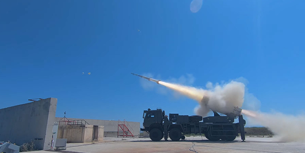 Tüm dünyaya ilan ettiler: Türk füzesini ateşledik