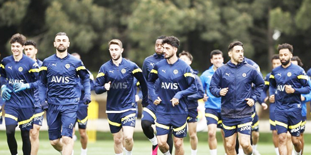 Tüm dünyayı şaşırtan açıklama! Duyurdular: İki dünya yıldızı Kadıköy'e geliyor...