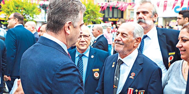 Tüm gazilerimizi minnetle anıyoruz