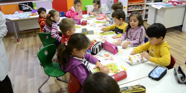 Tüm okullar uzaktan eğitime devam ederken anaokulları neden açık?