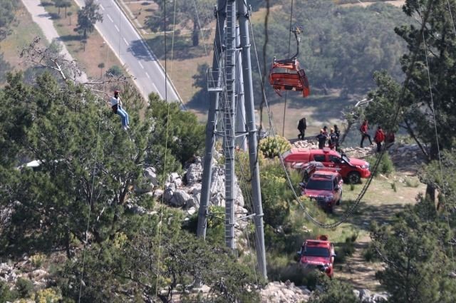 Tüm Türkiye’nin konuştuğu Antalya’daki facia nasıl meydana geldi? Teleferiği inşa eden şirketten olay iddia