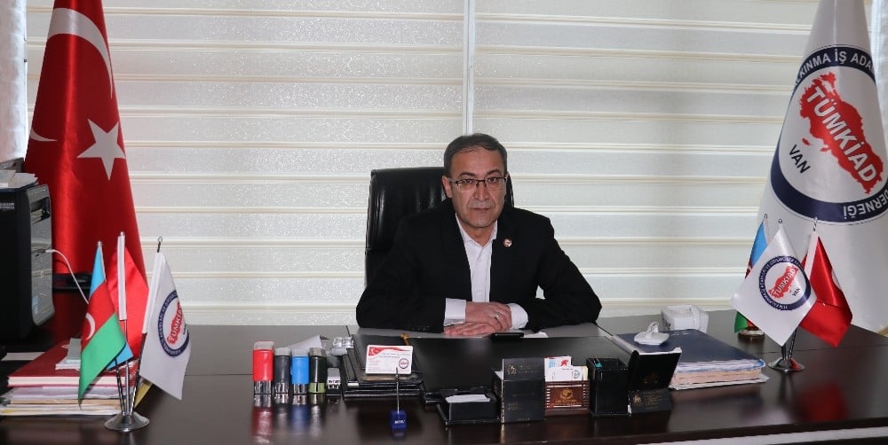 TÜMKİAD’dan Çaldıran Belediye Başkanı Ensari’ye teşekkür 