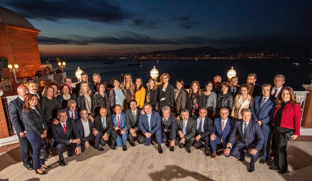 Tunç Soyer, ilçe belediye başkanlarıyla buluştu 