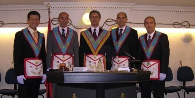 Tunç Soyer'den ilginç savunma! 'Mason değilim' diyemedi: Demokrasiye saldırıdır