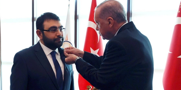 Tunç Soyer'i eleştirdiği için görevden alınmıştı... AK Parti'ye katıldı