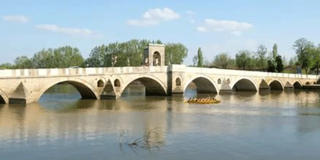 Tunca Nehri'nin debisi düştü taşkın suyu çekilmeye başladı