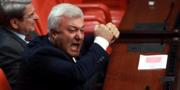 Tuncay Özkan: Demirtaş'la kucaklaşıp...