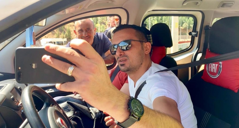 Tunceli Valisi Sonel, güvenlik güçleri ve vatandaşlarla bayramlaştı 
