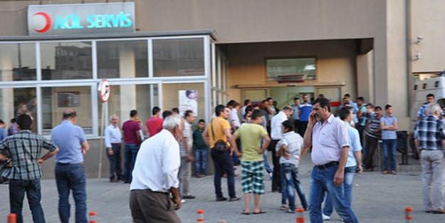 Okulda patlama 9'u öğrenci 10 kişi yaralı