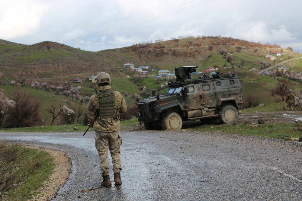 Tunceli’de karantina altına alınan köyde giriş çıkışlar kapatıldı 