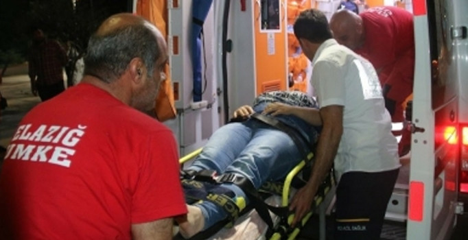 Tunceli’de otomobil şarampole uçtu: 5 yaralı