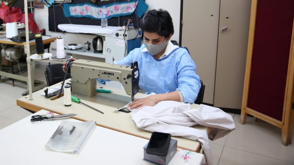 Tunceli’de sağlık çalışanları için tulum üretimi 