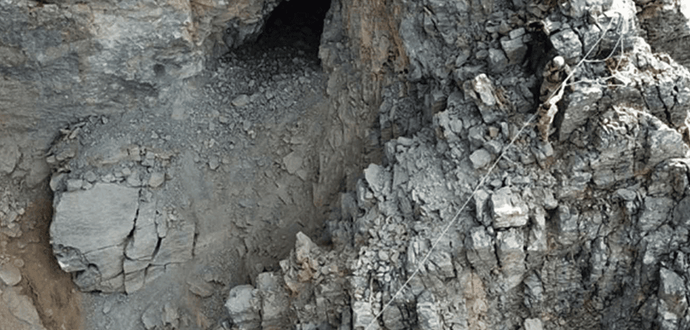 Tunceli'de silah ve mühimmat ele geçirildi
