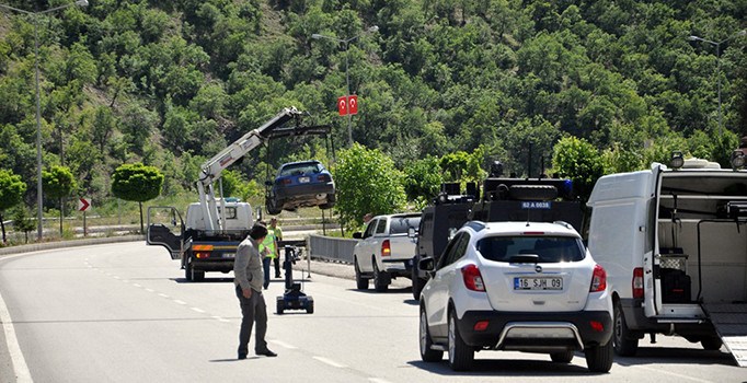 Tunceli'de şüpheli araç polisi alarma geçirdi