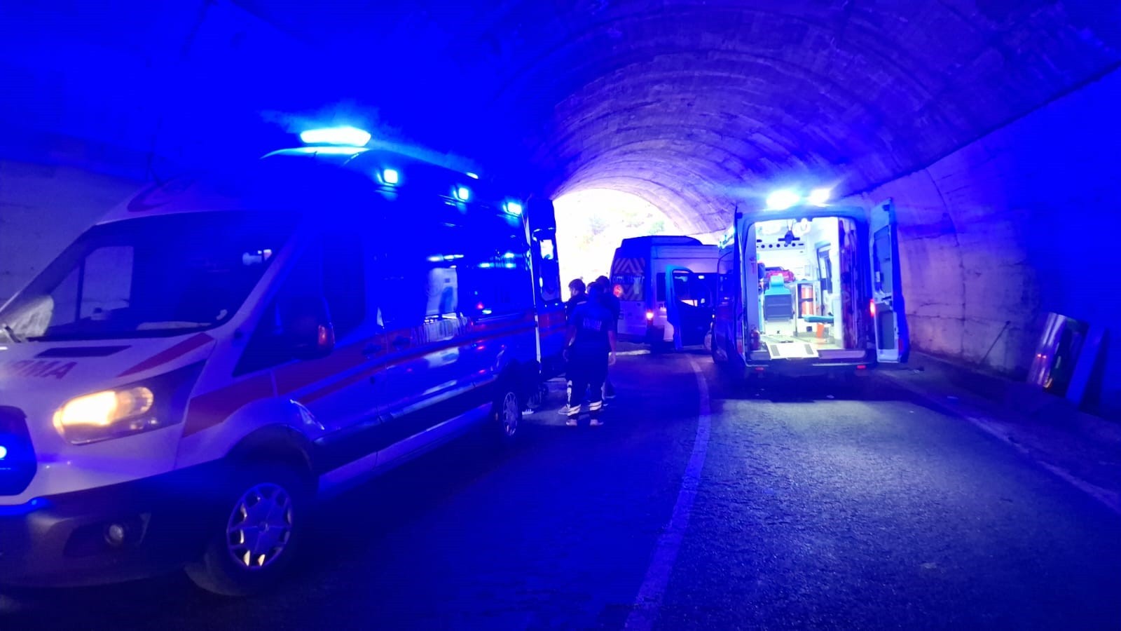 Tunceli’de tünelde trafik kazası: 8 kişi yaralandı