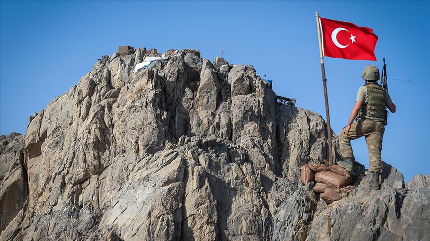 Tunceli'nin Nazımiye ilçesinde 3 terörist etkisiz hale getirildi