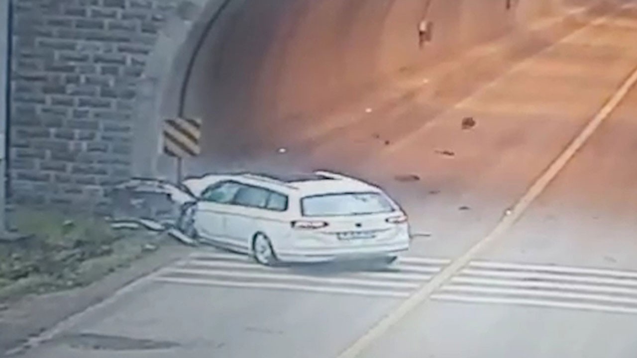 Tünel girişinde feci kaza!