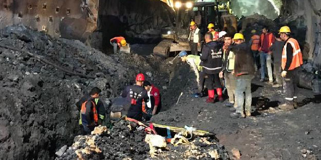 Tünel inşaatında göçük altında kalan işçi öldü