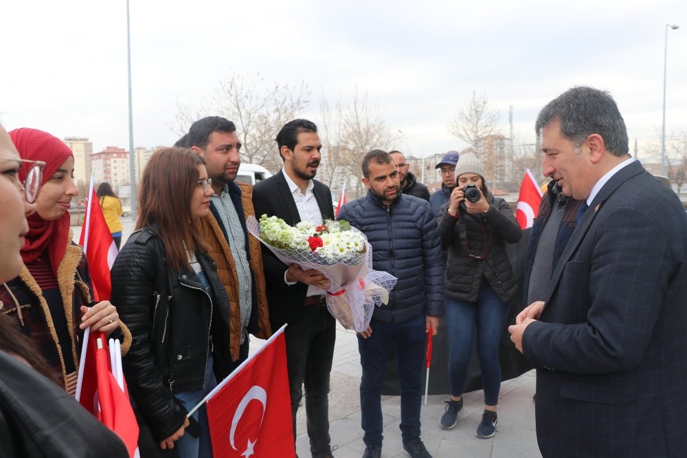 Tunuslu gençler Türk kültürünü tanıyor 