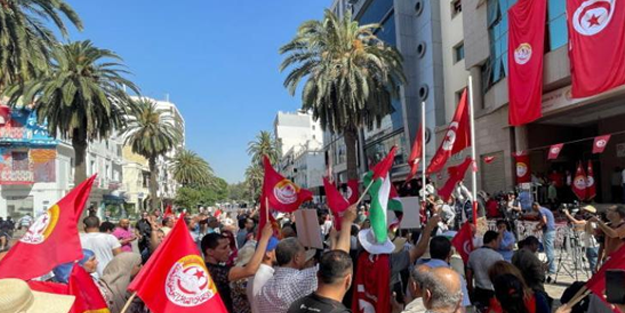 Tunus'ta kamu çalışanları genel grevde