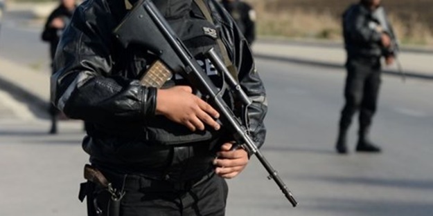 Tunus'ta OHAL uzatıldı