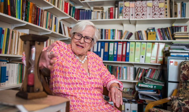 "Türbanın yasaklanması taraftarıydım ama değiştim" demişti Prof. Dr. Nermin Abadan Unat toprağa verildi