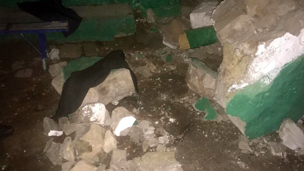 Türbe duvarı çöktü, 2 kadın yaralandı 