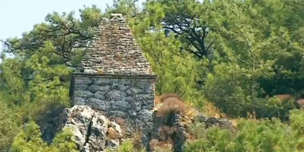 Türbe olarak ziyaret edilen yer gladyatör mezarı çıktı